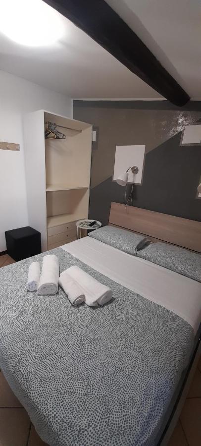 Two-Bedroom Deluxe Apartment with Balcony