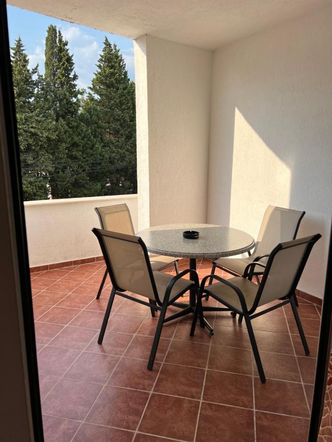 Vierbettzimmer mit Terrasse