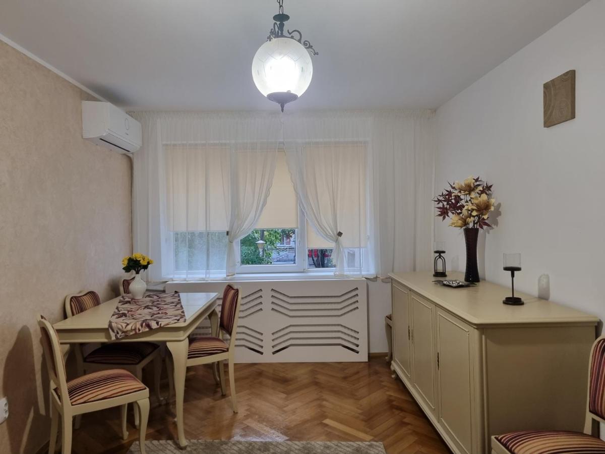 B&B Galati - Apartament QUIET - Bed and Breakfast Galati