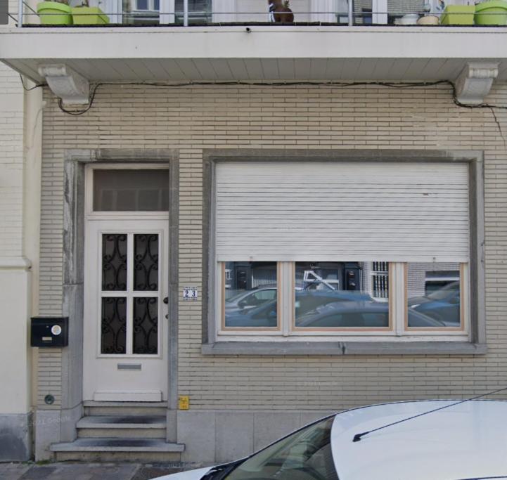 Ruim authentiek gelijkvloers appartement op wandelafstand van de zee - B&B