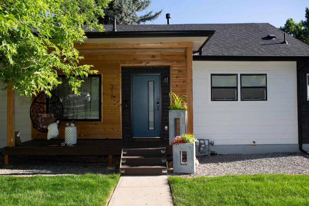 The Blue Door Bungalow - Oldtown, Well-Equipped Kitchen - B&B Loveland