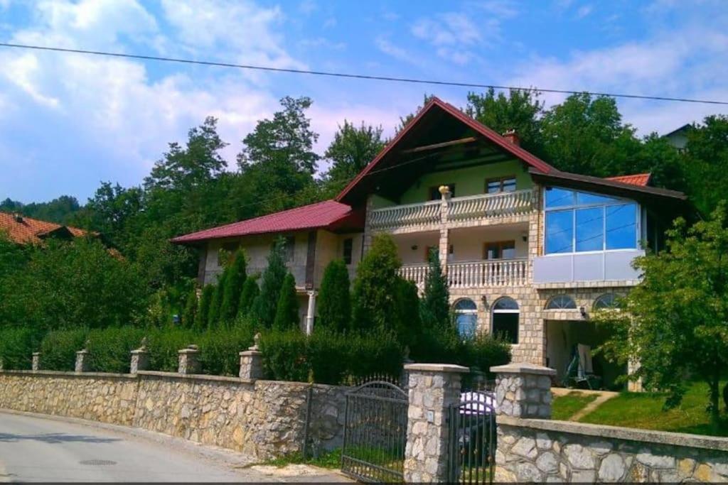 B&B Sarajevo - Vila Afan Ušivak - Bed and Breakfast Sarajevo