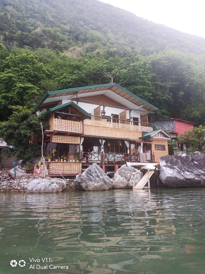 El Gordo's Seaside Adventure Lodge - B&B