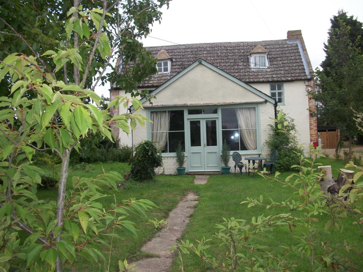 The Walnuts Country House - B&B