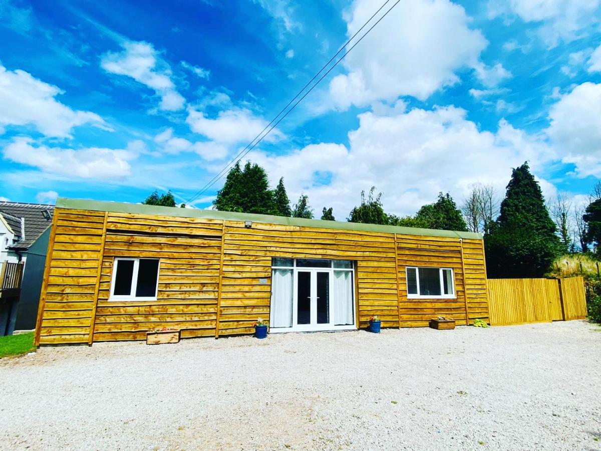 Country Lodge Retreat - Bed and Breakfast Lydney