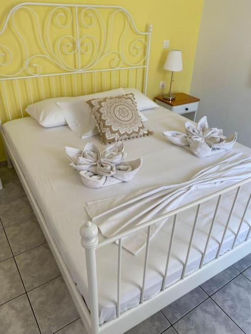 Hera Apartment, Town of Poros Island - B&B Poros