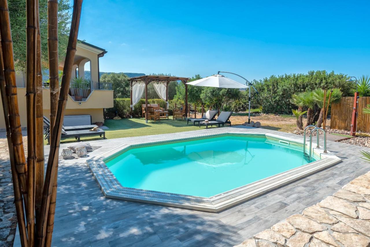 Villa Pedra Alghero - appartamento in villa con piscina - B&B Alghero