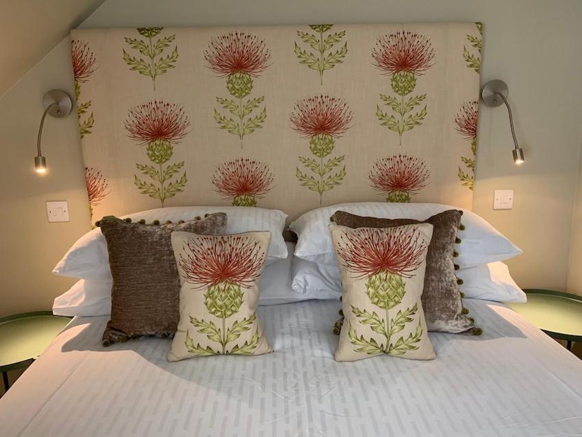Deluxe King Suite