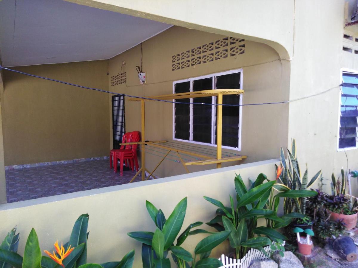 B&B Pantai Cenang - Kirana Homestay Langkawi - Bed and Breakfast Pantai Cenang