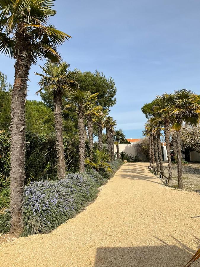 Maisonnette proche de la mer, calme avec parking - B&B