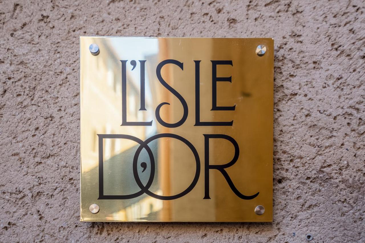 L'ISLE D'OR - LES AMANDIERS - 3 étoiles - 1er étage - B&B