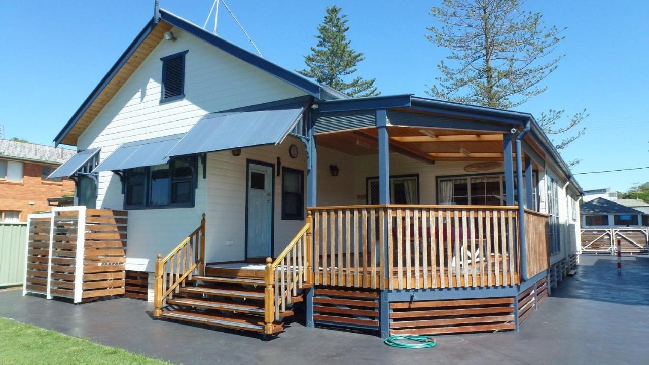 Mistys Beachside Cottage - Bring your own linen. - B&B