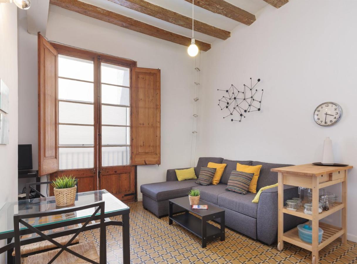 Borrell · Near ramblas - B&B