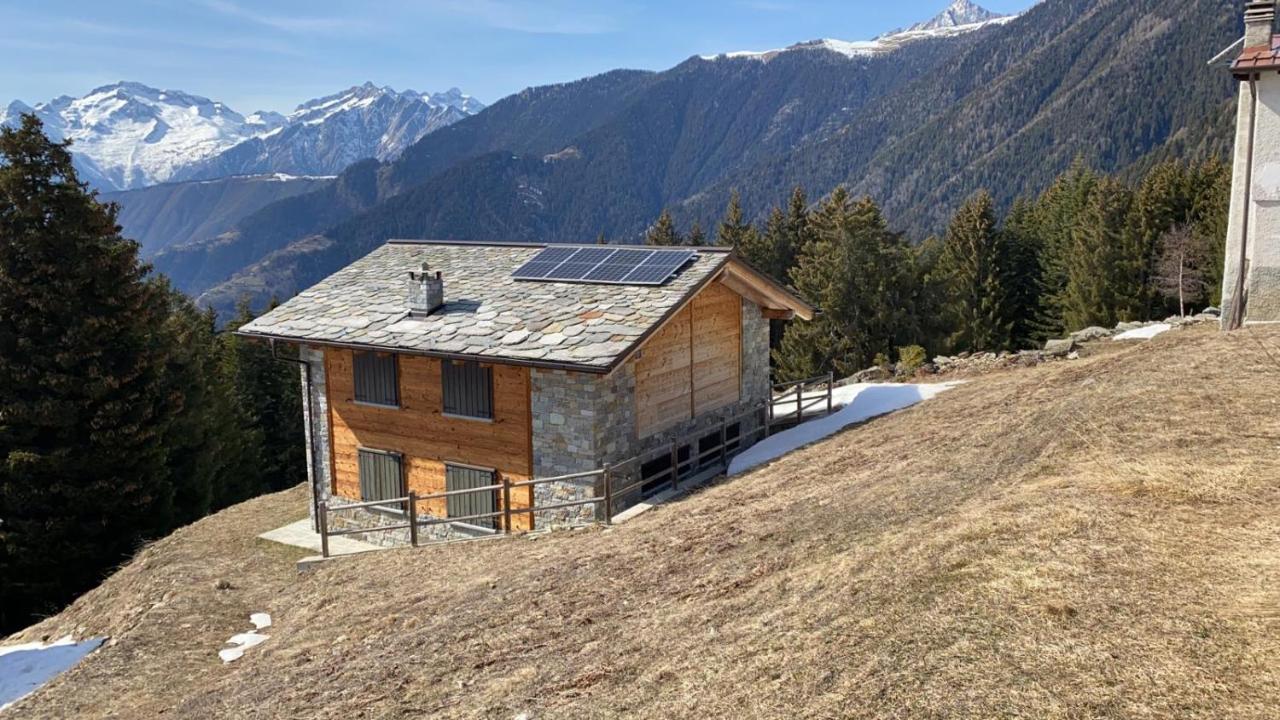 Chalet Baita delle Favole di RosaRita - Chambres d'hôtes Berbenno di Valtellina