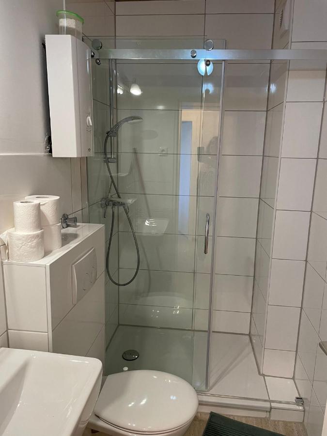 40L Luisenstr 5.OG - B&B