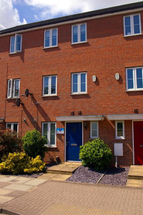 B&B Grimsby - Caspian House (4 Bedrooms) - Bed and Breakfast Grimsby