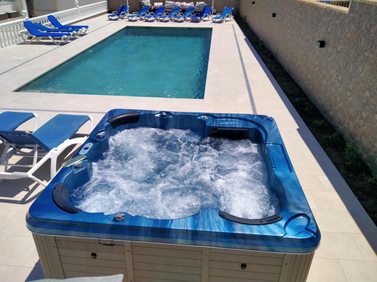 Villa Luxueuse HIVA OA à 3 min à pied de la plage - B&B Urbanizacion los Balcones