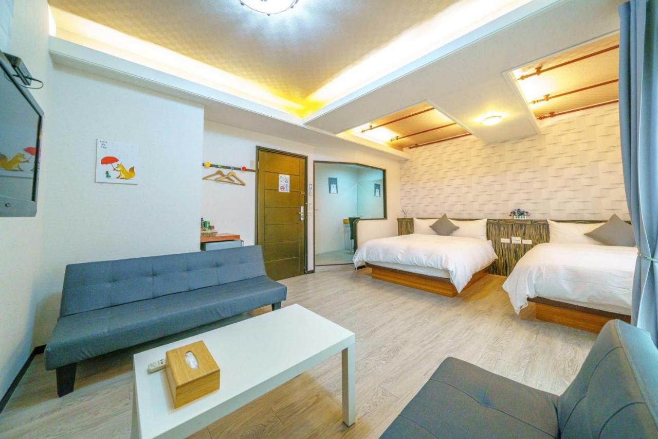 Camera Quadrupla Classic