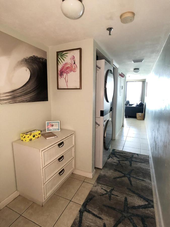 Flamingo Cove at Sunrise - B&B New Smyrna Beach