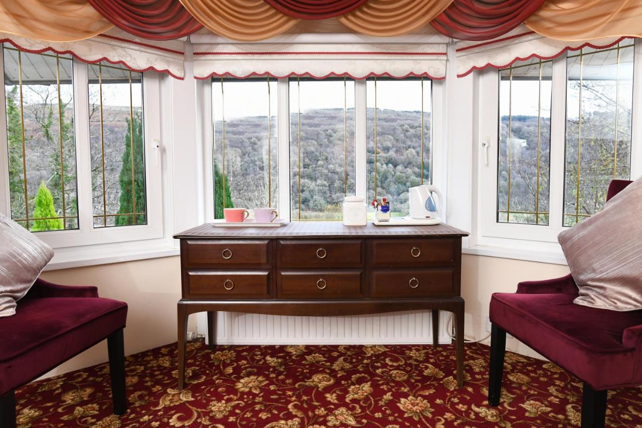 King Room with Mountain View