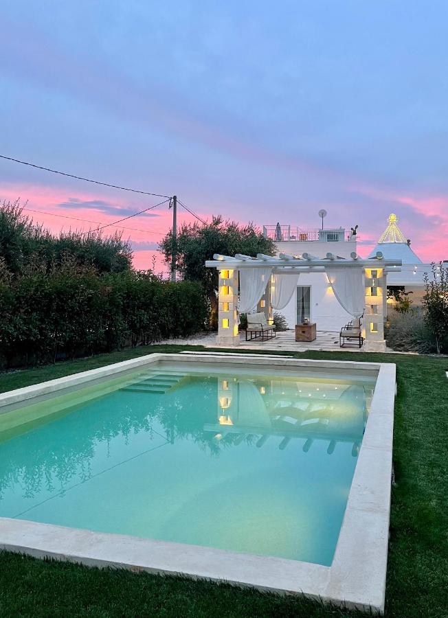 Trullo San Vincenzo con Piscina - B&B Monopoli