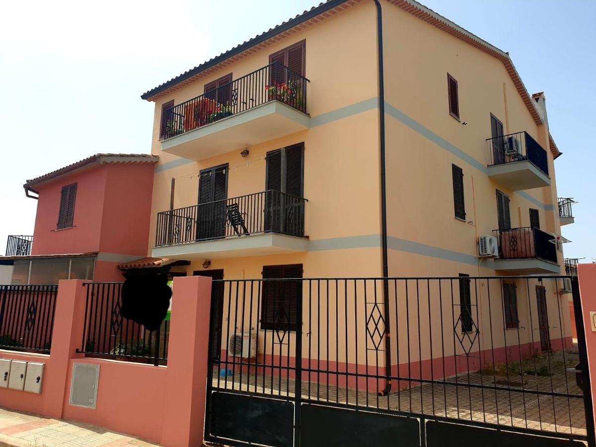 Dimora Rena Dorada - Apartment in Pula, Sardinia, Italy - B&B