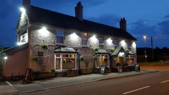 The Huntsman - B&B Cheadle