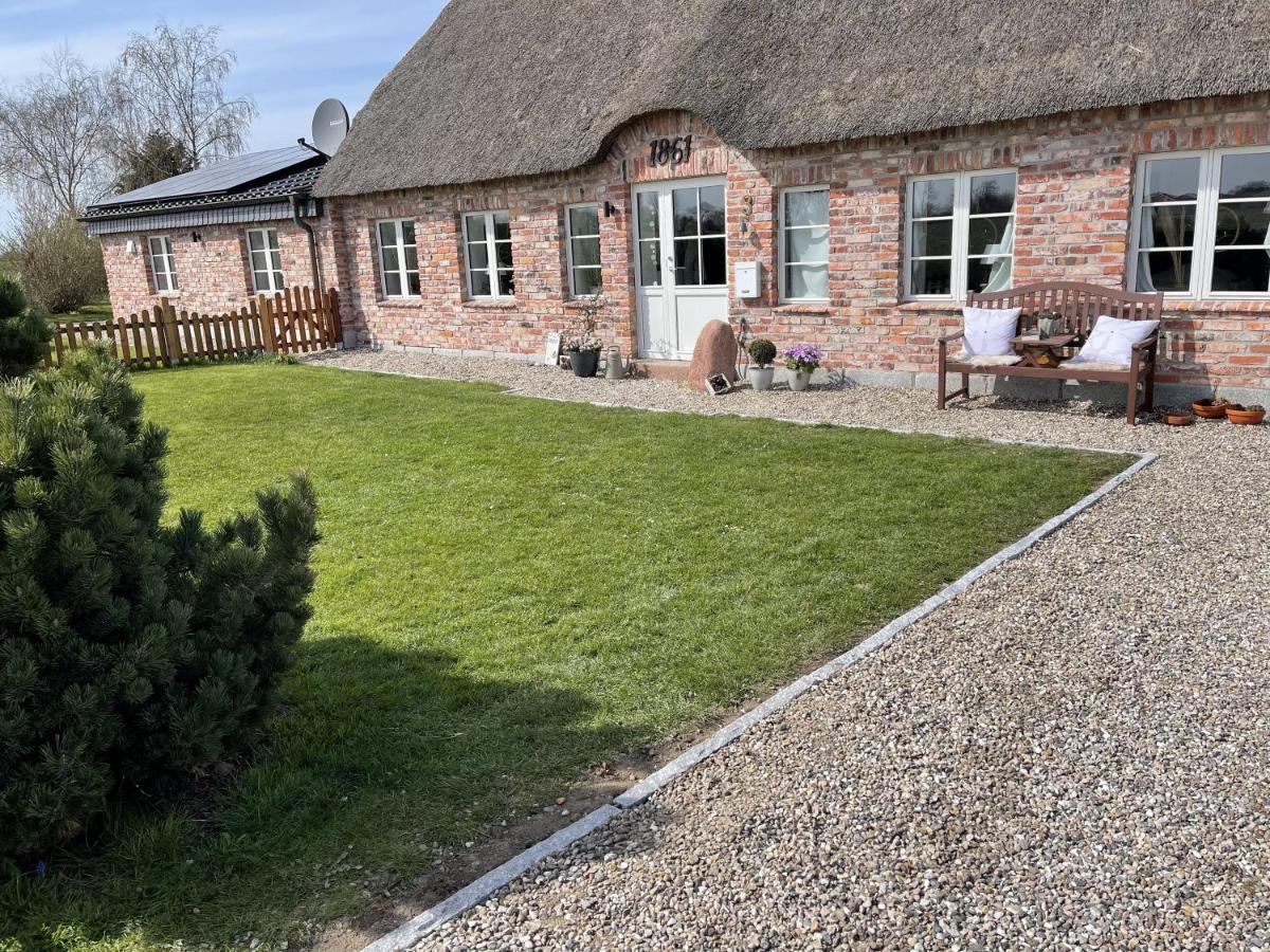 Reetdachkate Wackerballig - Bed and Breakfast