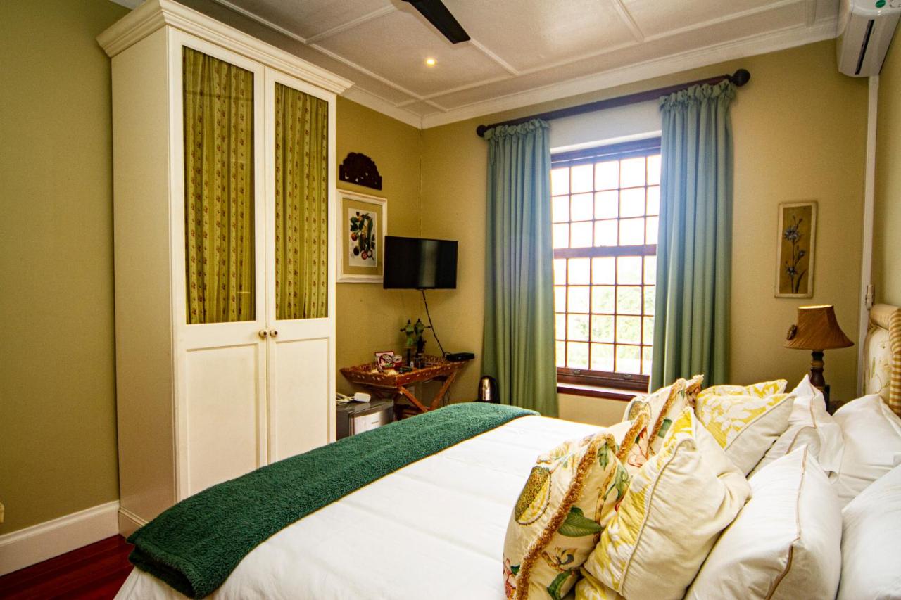 Double or Twin Room with Private External Bathroom