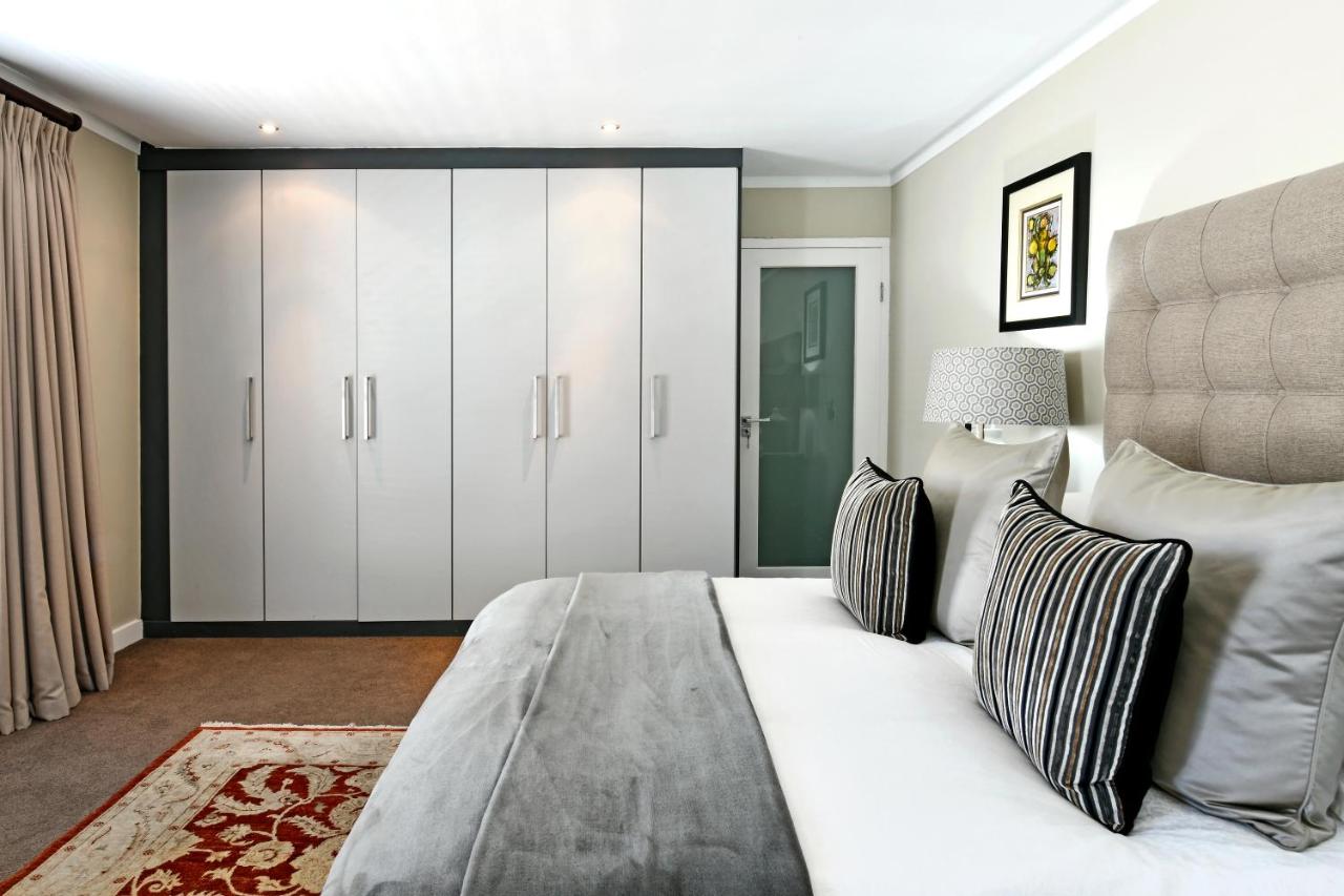 Two-Bedroom Deluxe Apartment