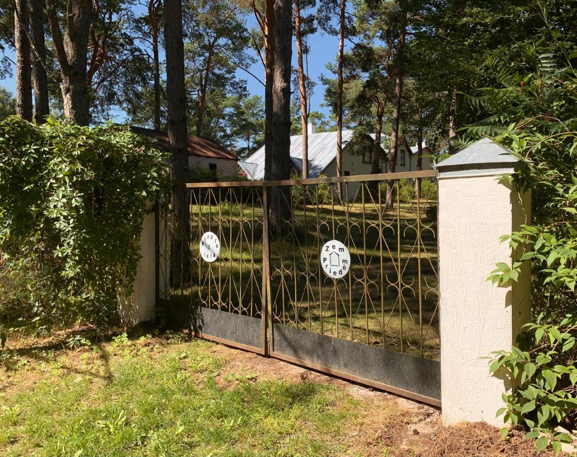 Zem Priedēm - B&B