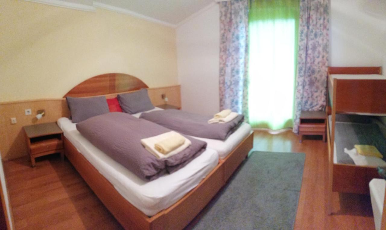 Apartment mit 2 Schlafzimmern und Balkon