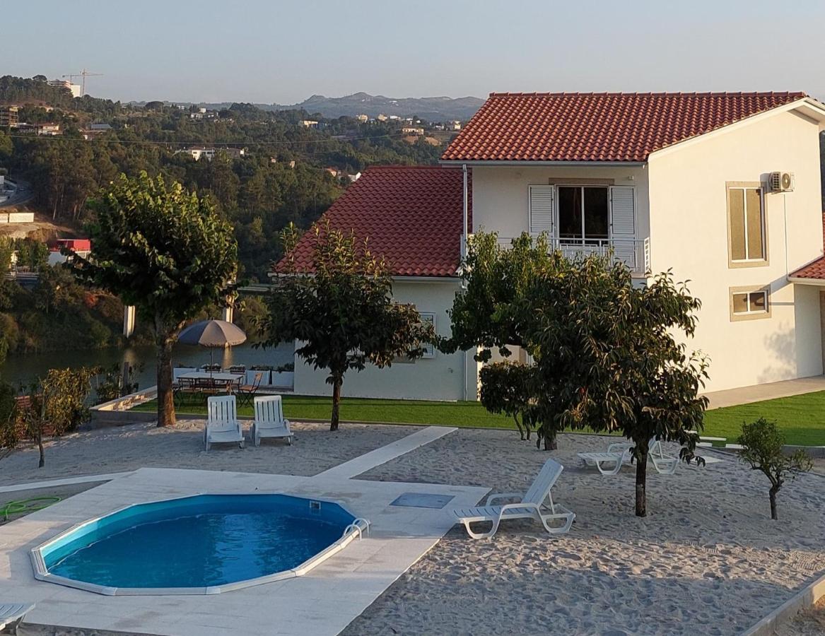 CANAVESES RIVER HOUSE - ALOJAMENTO RURAL - B&B Marco de Canaveses