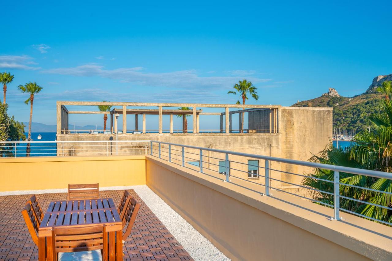 B&B Cagliari - Terrazza Sella Del Diavolo - Vista Mare - WiFi AC - Bed and Breakfast Cagliari