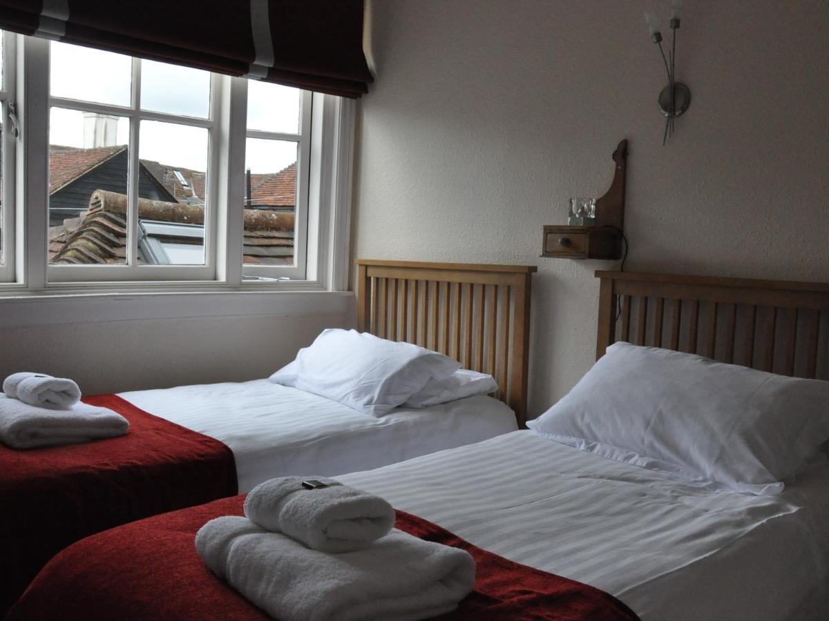 Standard Twin Room with Garden View