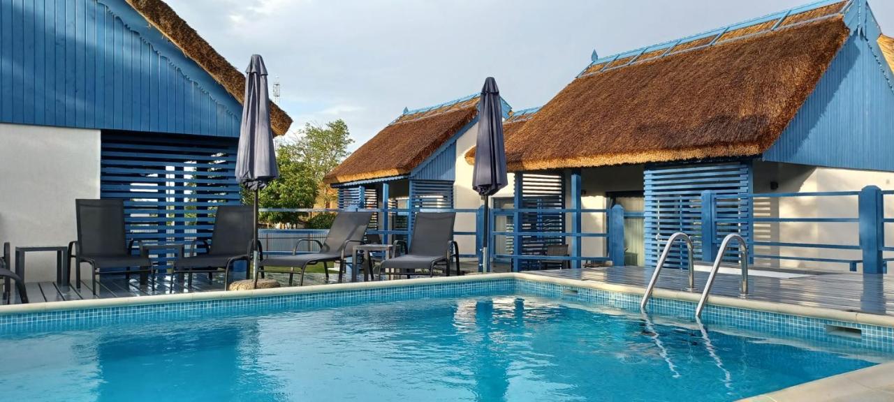Déjà Blue - ADULT ONLY - Bed and Breakfast
