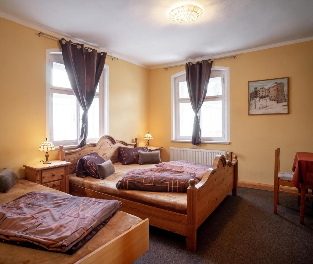 Chambre Triple avec Salle de Bains Privative