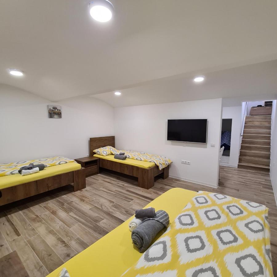 B&B Maribor - Apartment DINLUX - Bed and Breakfast Maribor