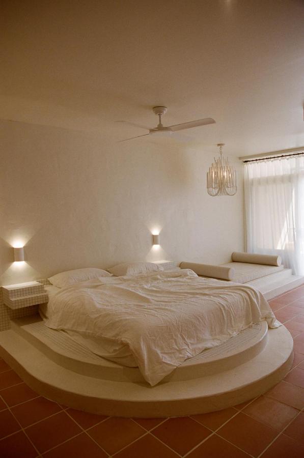 Apartment with Shower