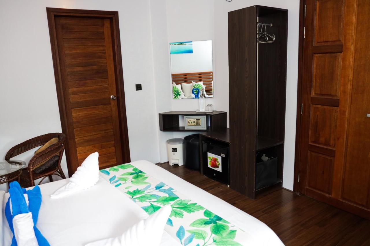 Queen Room with Balcony