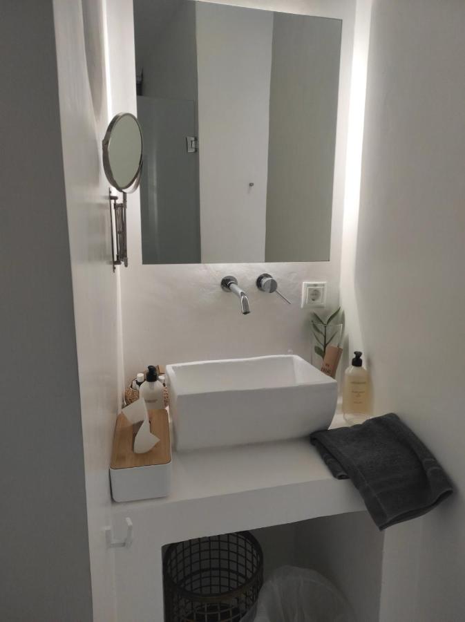 SAO Smallport Naoussa Paros - B&B