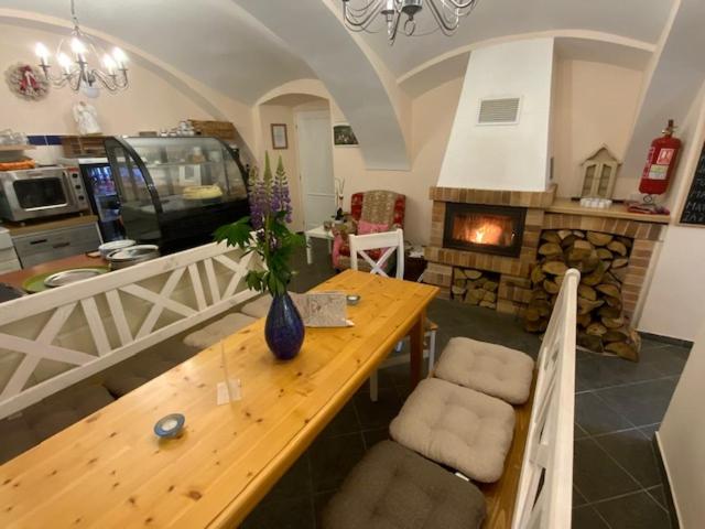 HAMR Apartmány - B&B