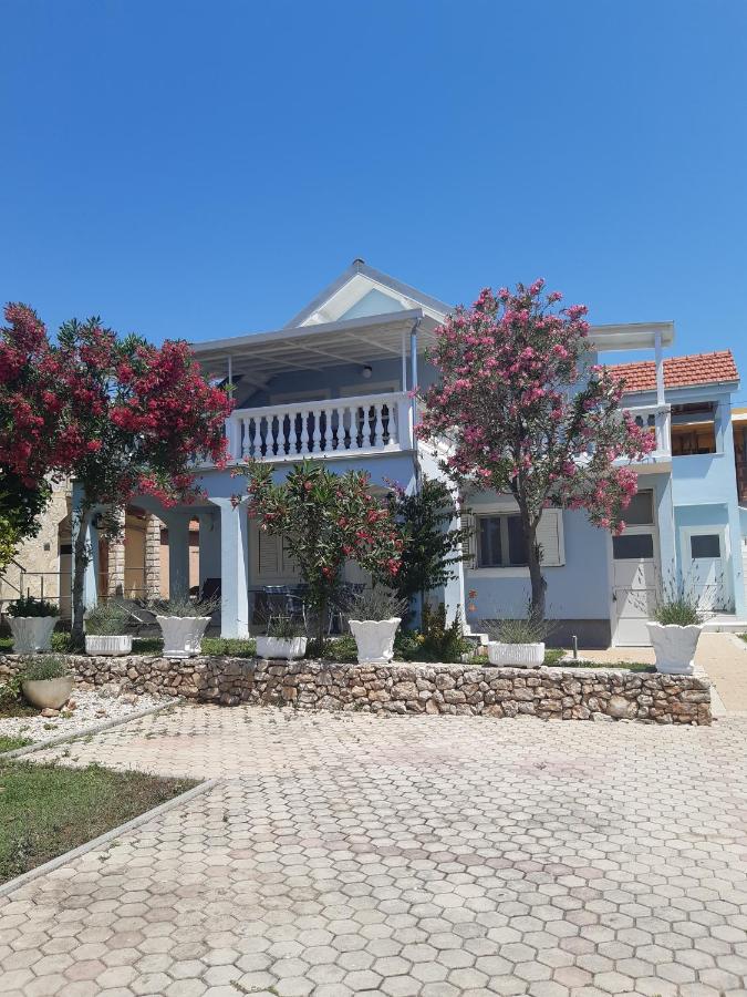 Villa Pera Apartment Gross - B&B