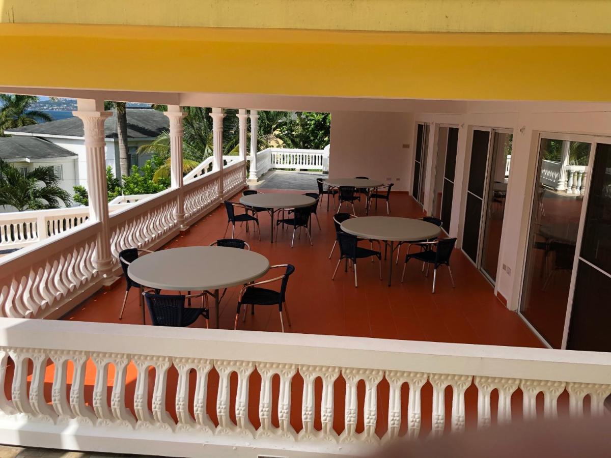 Spring Garden Mobay Resort - B&B Montego Bay
