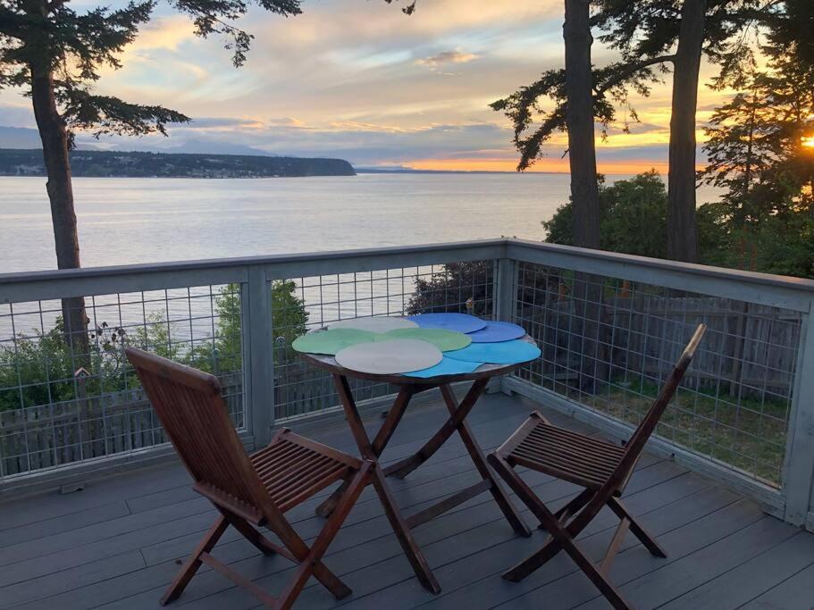B&B Port Townsend - Waterfront, Sunsets and Mountains - Bed and Breakfast Port Townsend