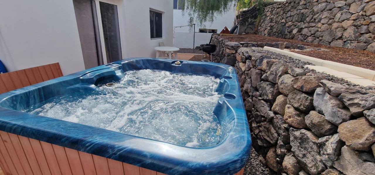 B&B Tarajalejo - Casa Geminis, Relax, Sol y Jacuzzi - Bed and Breakfast Tarajalejo