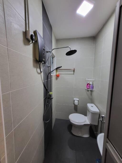 ADN LUXURY Homestay KARAOKE, POOL,NETFLIX,ASTRO,BBQ - Ferienwohnung Port Dickson