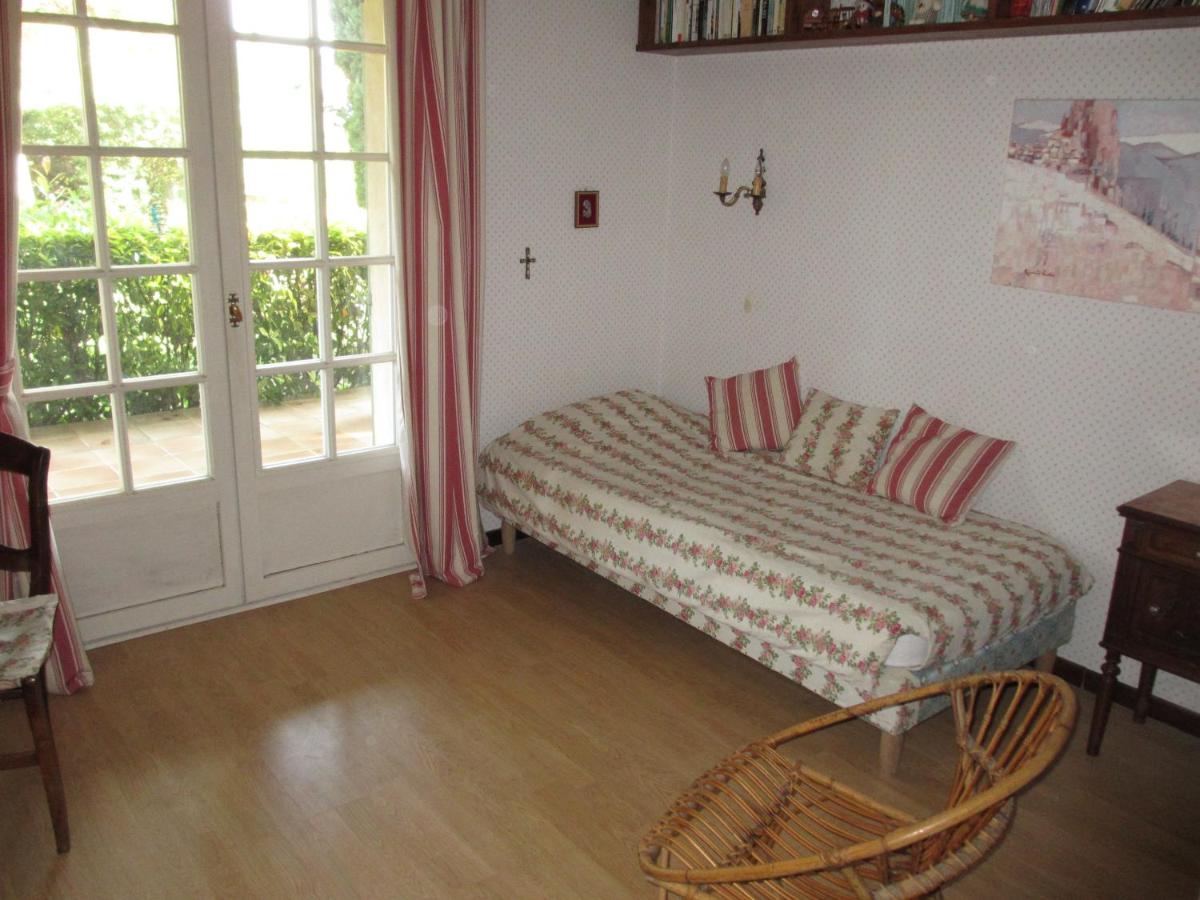 Twin Room with Bathroom