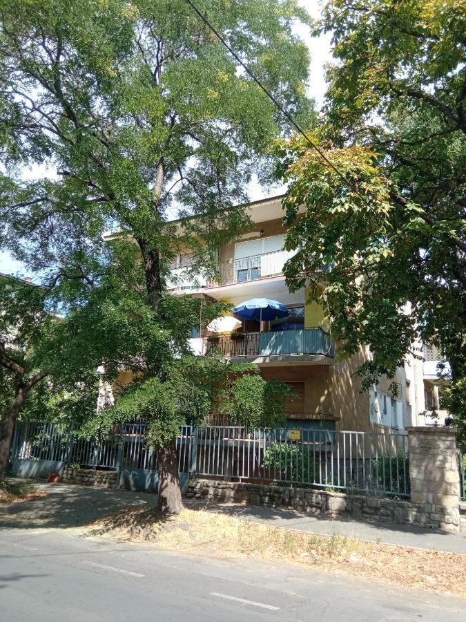 Free parking, Balcony, near to city park - B&B Budapest