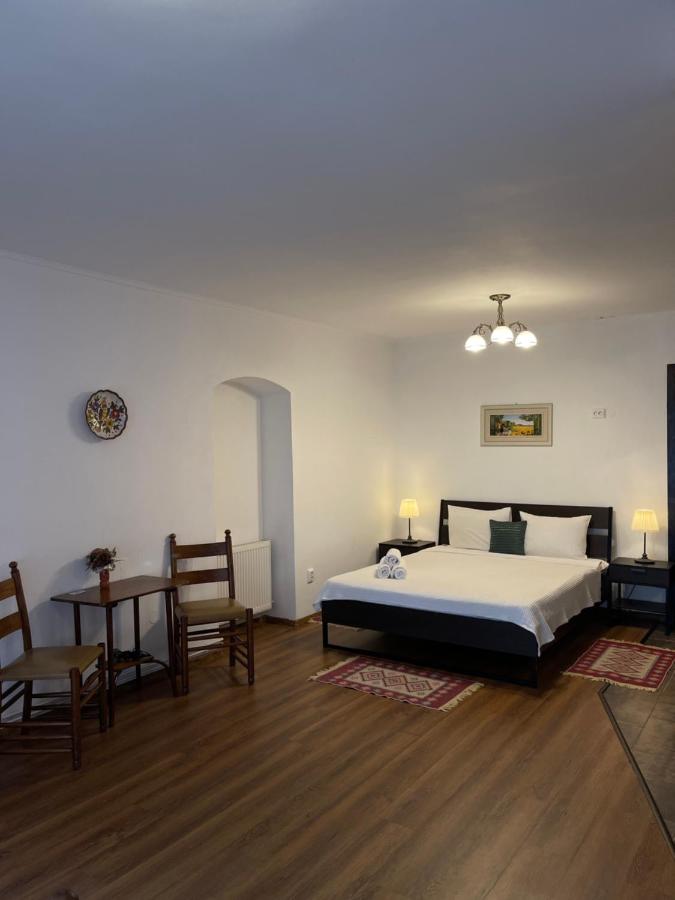 Vierbettzimmer mit Bad